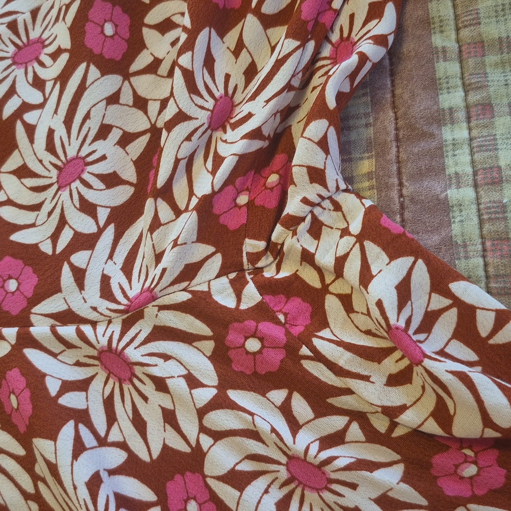 Anthropologie Long Sleeve Bell Bottom Flared Vibrant Floral Jumpsuit Collared 6 - Picture 10 of 17